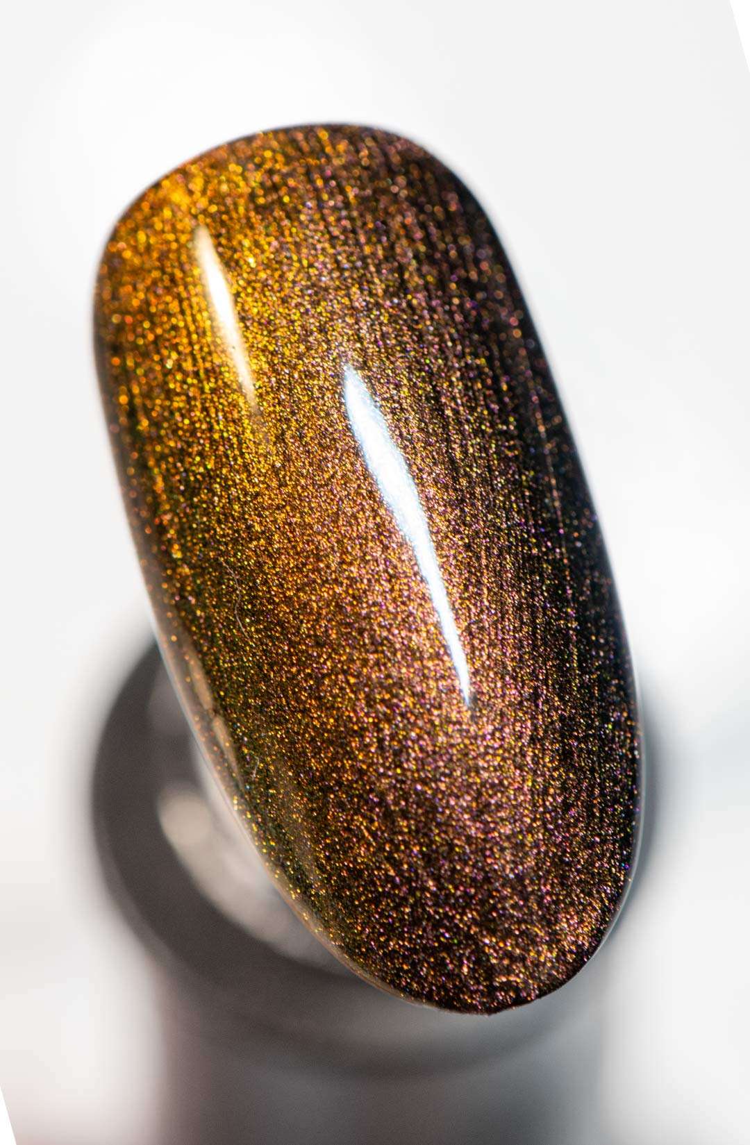Eos - Chameleon Cats Eye Gel Polish - Cordoza Nail Supply