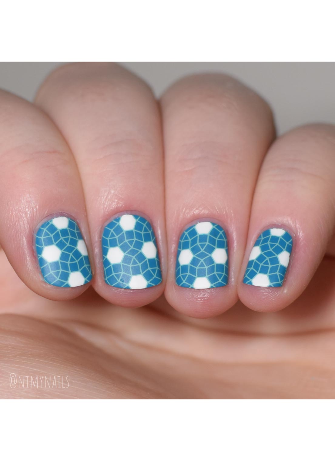 Luxe In Lines - Cordoza Nail Supply