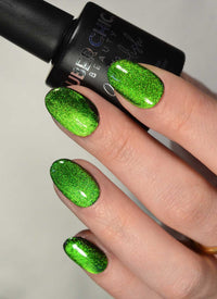 Medusa - Chameleon Cats Eye Gel Polish - Cordoza Nail Supply