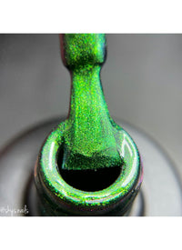 Medusa - Chameleon Cats Eye Gel Polish - Cordoza Nail Supply