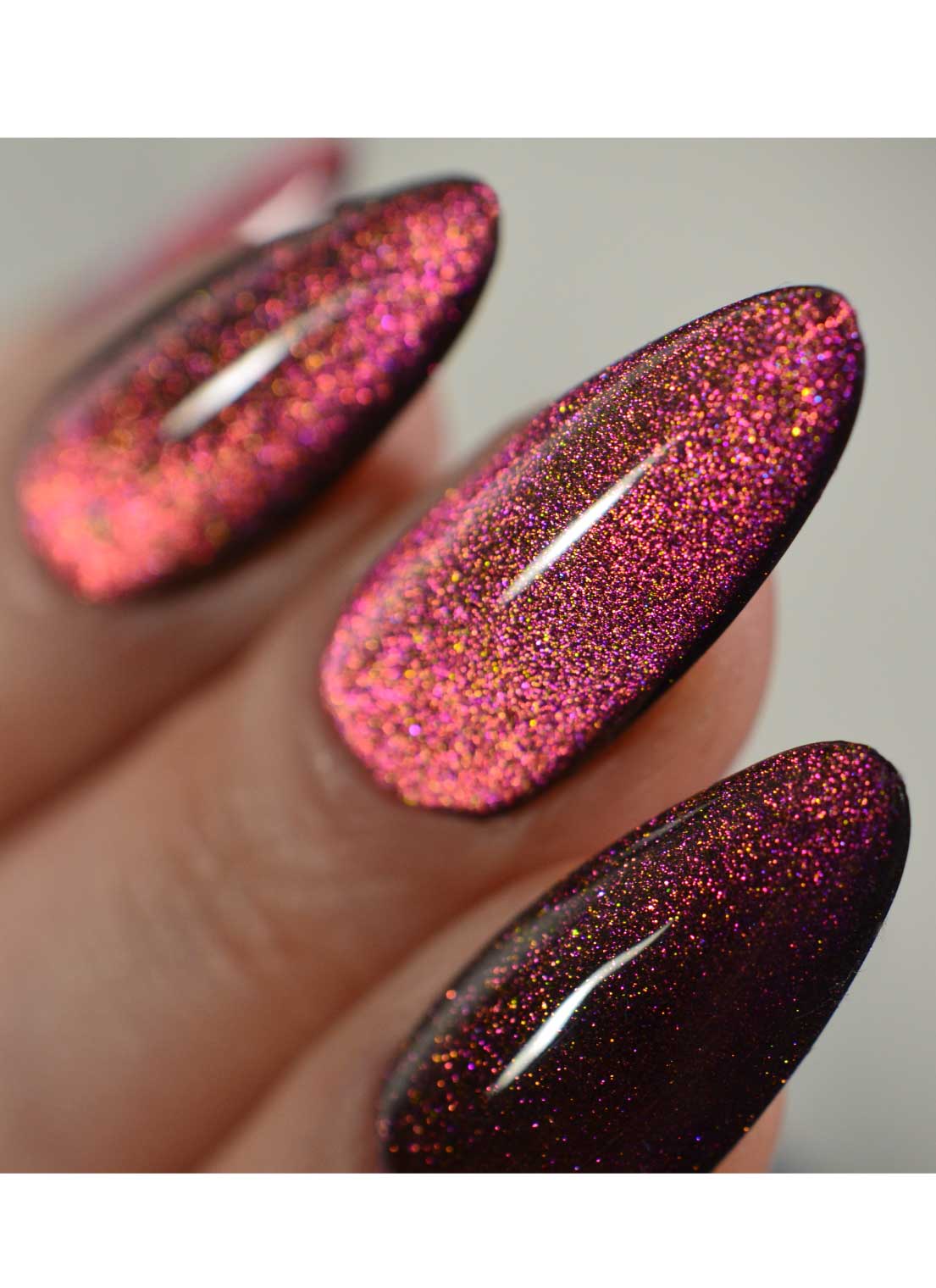 Venus - Chameleon Cats Eye Gel Polish - Cordoza Nail Supply